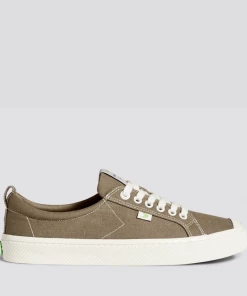 Oxford & Evergreen Shoes Cariuma Oca Organic Cotton Low Canvas Sneakers, Sand (10 Colors Available)