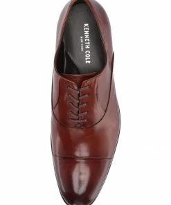 Oxford & Evergreen Shoes Kenneth Cole New York Chief Council Cap-Toe Oxfords, Cognac (Brown/Red)