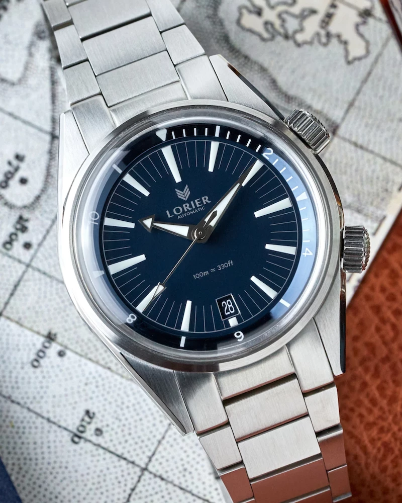 Oxford & Evergreen Lorier Hydra Series II Dive Watch, Blue/Silver (2 Patterns) (39mm) Dive Watches 3 Oxford & Evergreen Lorier Hydra Series II Dive Watch, Blue/Silver (2 Patterns) (39mm) Dive Watches