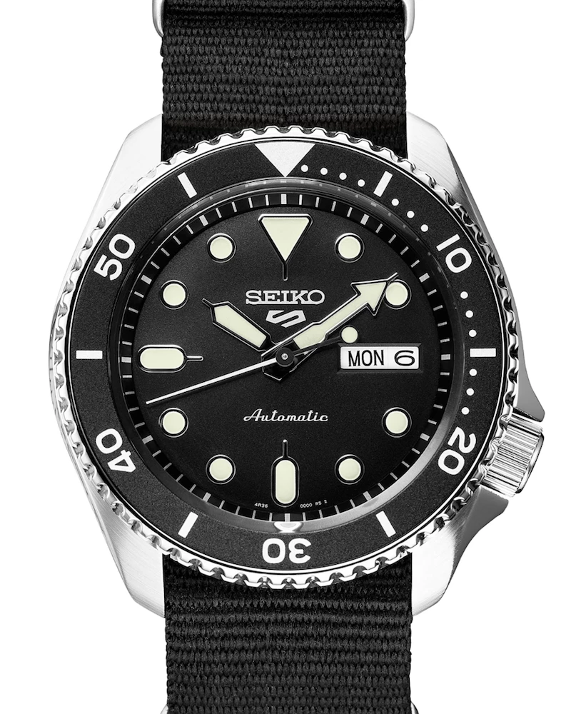 Oxford & Evergreen Seiko 5 Limited Edition Automatic Dive Watch, Created For Macy's (42.5mm) 3 Oxford & Evergreen Seiko 5 Limited Edition Automatic Dive Watch, Created For Macy's (42.5mm)